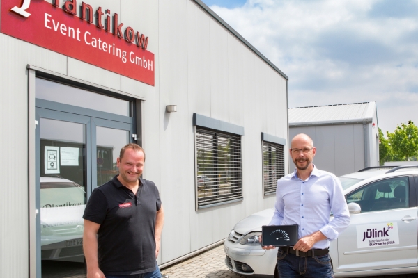 SWJ - Peter Plantikow (l) und jülink-Projektleiter Torsten Adamietz. Bild: Peter Plantikow (l) und jülink-Projektleiter Torsten Adamietz