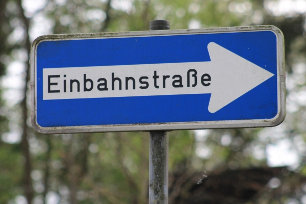 Kanalsanierung in der Bahnhofstraße in Jülich Bild: Das Verkehrsschild