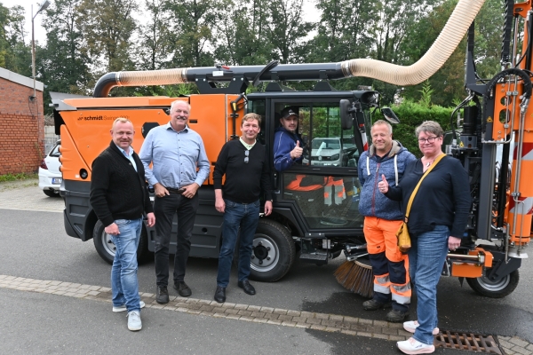 PR 536 - Sinkkastenreiniger fahrbereit – behindertengerecht umgebaut und bezuschusst 1.jpg PR 536 - Sinkkastenreiniger fahrbereit – behindertengerecht umgebaut und bezuschusst 1.jpg