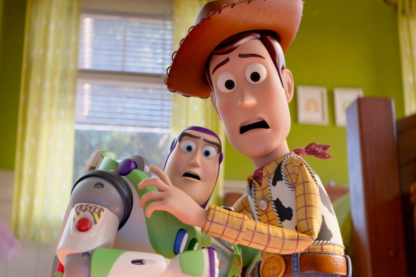 Bild: Woody und Buzz Lightyear schauen entsetzt in die Kamera