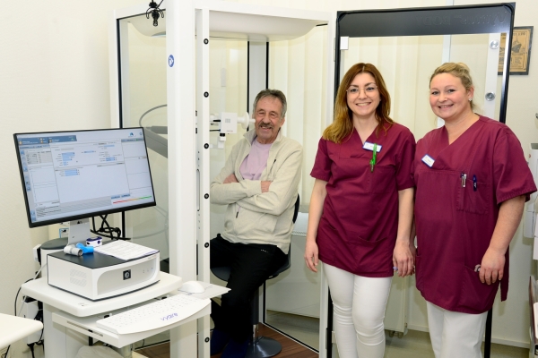 Bild: Bodyplethysmograph Krankenhaus Jülich Bild: Bodyplethysmograph Krankenhaus Jülich