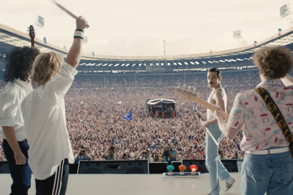 Bohemian Rhapsody Bild: Filmszene: Queen mit Freddy Mercury auf dem Live-Aid-Konzert