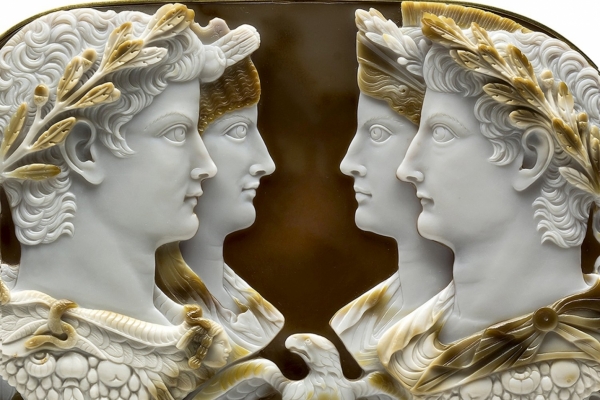 Politik in Edelsteinen Bild: Kamee: Gemma Claudia – Nachschnitt von Gerhard Schmidt (Ausschnitt); © Museum Zitadelle Jülich